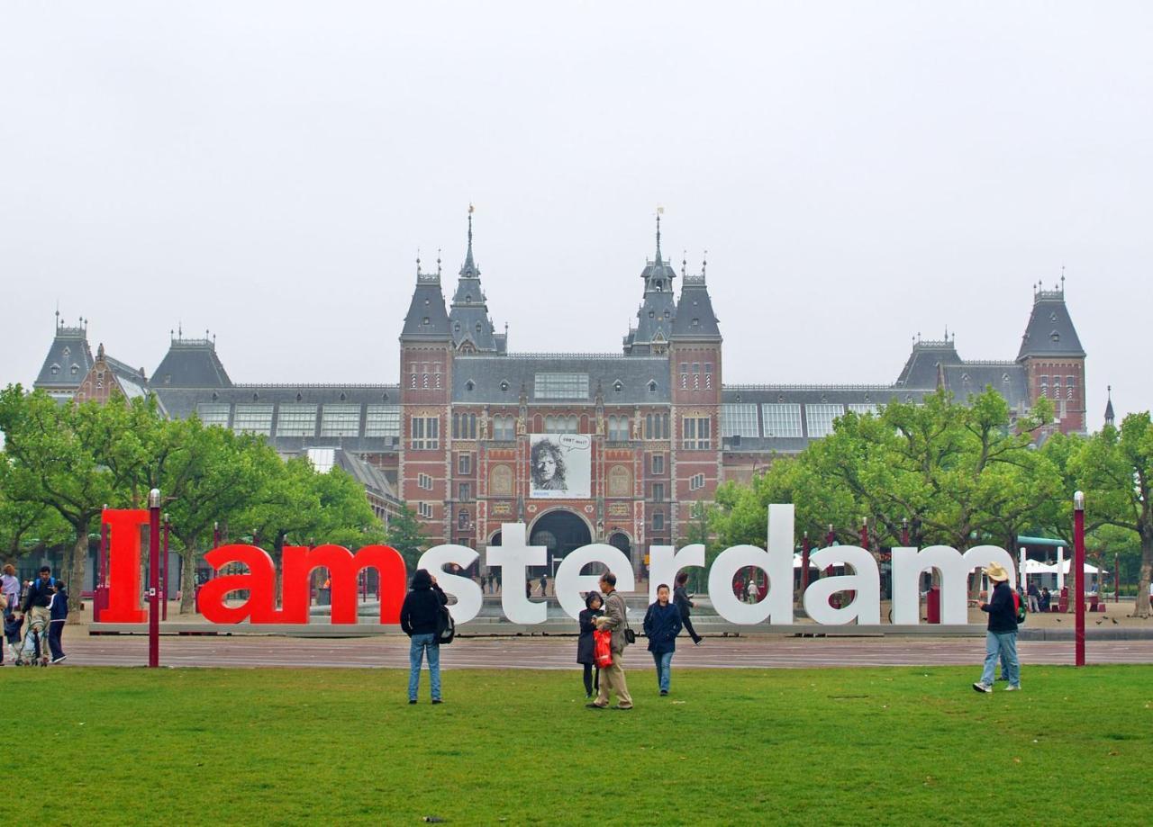 City Heart Station Amsterdam Buitenkant foto